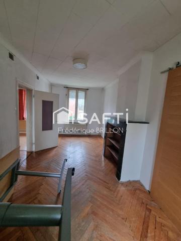 MAISON DE CARACTÈRE