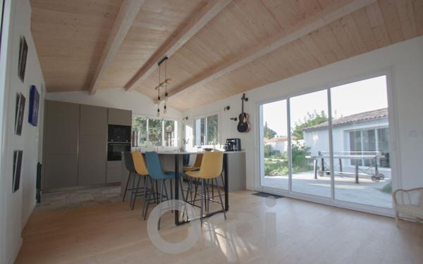 Maison à vendre    6 pièces •  Rivedoux-Plage