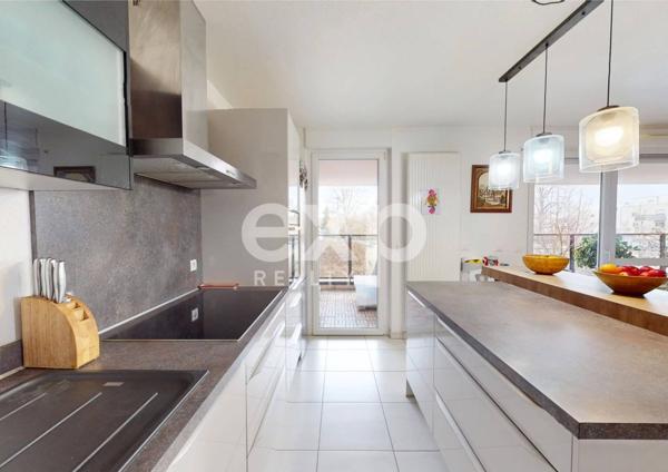 Exclusivité - Appartement 4 pièces avec terrasse et garage