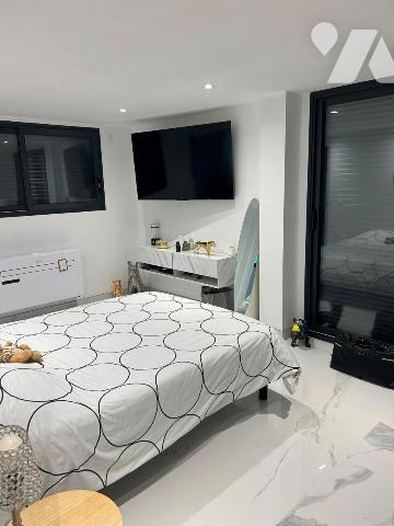 ENTRE ORBEC ET LISIEUX RARE A LA VENTE PROPRIETE D'EXCEPTION AUX PRESTATIONS DE QUALITES  PISCINE