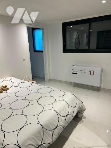 ENTRE ORBEC ET LISIEUX RARE A LA VENTE PROPRIETE D'EXCEPTION AUX PRESTATIONS DE QUALITES  PISCINE