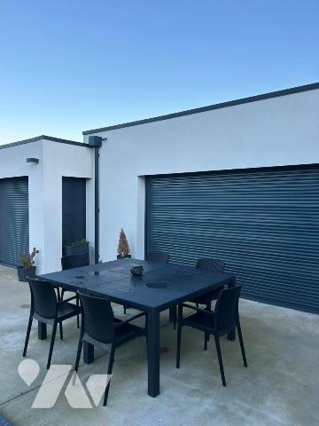ENTRE ORBEC ET LISIEUX RARE A LA VENTE PROPRIETE D'EXCEPTION AUX PRESTATIONS DE QUALITES  PISCINE