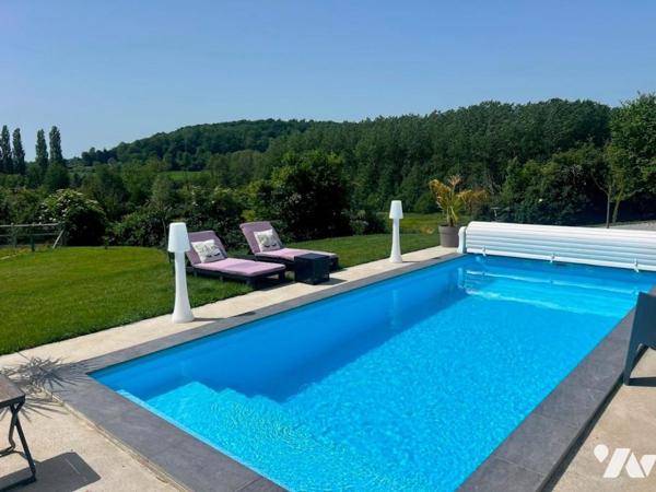 ENTRE ORBEC ET LISIEUX RARE A LA VENTE PROPRIETE D'EXCEPTION AUX PRESTATIONS DE QUALITES  PISCINE