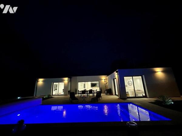 ENTRE ORBEC ET LISIEUX RARE A LA VENTE PROPRIETE D'EXCEPTION AUX PRESTATIONS DE QUALITES  PISCINE