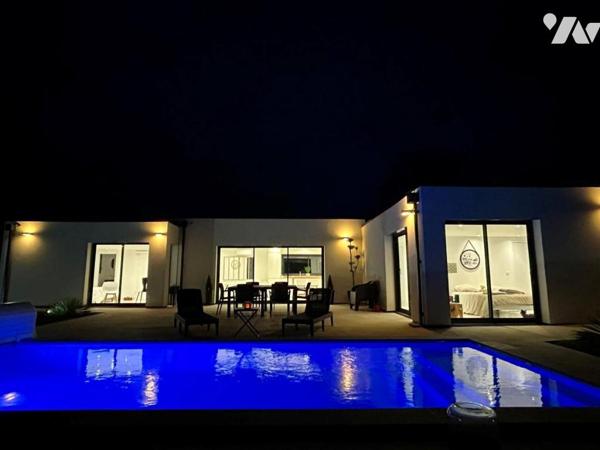 ENTRE ORBEC ET LISIEUX RARE A LA VENTE PROPRIETE D'EXCEPTION AUX PRESTATIONS DE QUALITES  PISCINE
