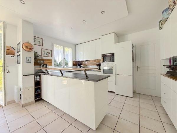 Maison individuelle Le Plessis-Trévise 180 m²