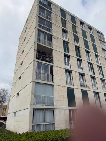 Appartement à vendre 4 pièces MIRAMAS (13)
