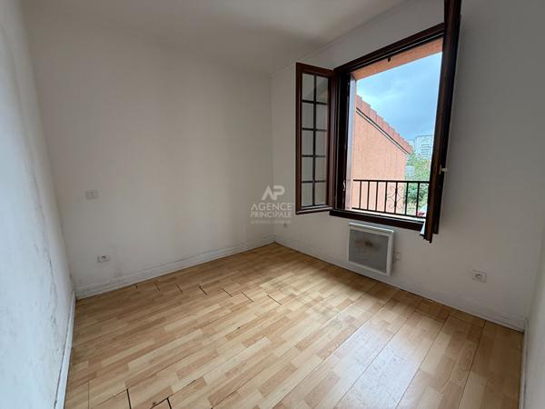 Appartement Acheres 2 pièce(s) 24.60 m2 €129 000 ** - Référence 8879