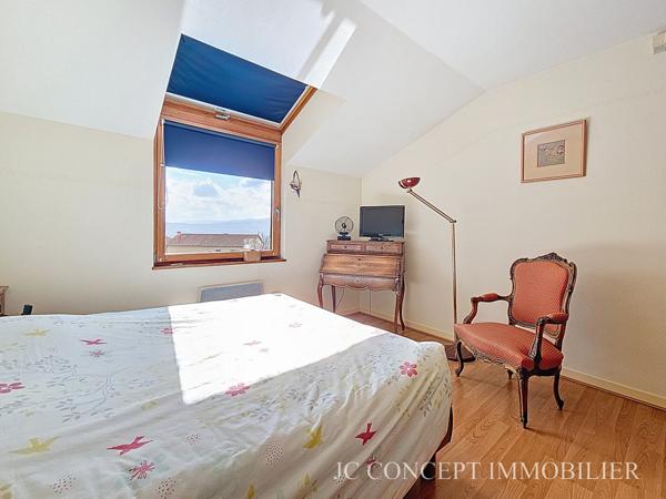 Maison d'architecte au calme 165 m² + garage 38 m² 398 000 €