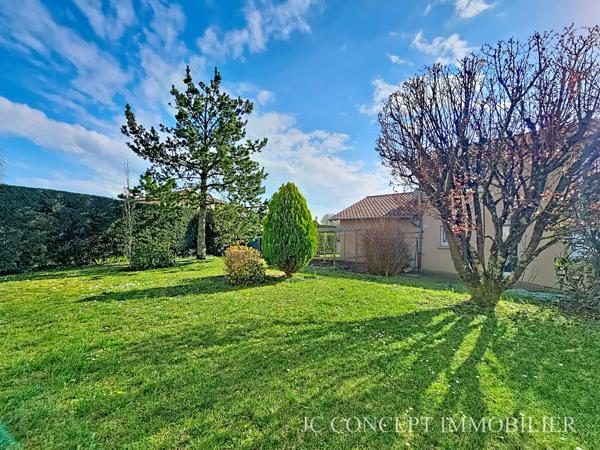 Maison d'architecte au calme 165 m² + garage 38 m² 398 000 €