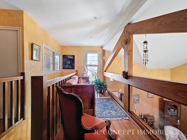 Maison d'architecte au calme 165 m² + garage 38 m² 398 000 €