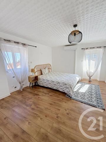 Appartement F3 à vendre  3 pièces - 79,79 m 2   CEYRAT  - 63