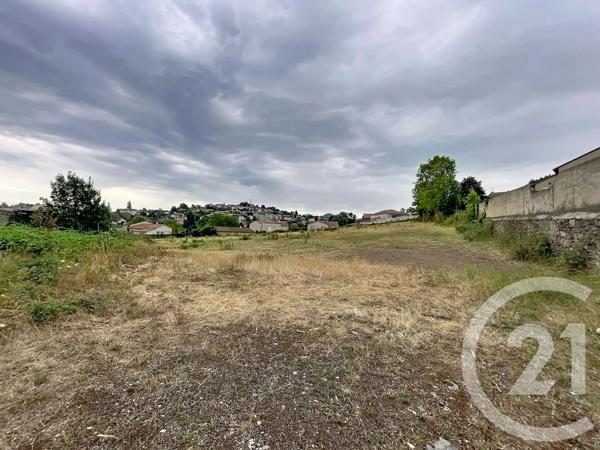 Terrain à vendre  5723 m 2   YSSINGEAUX  - 43