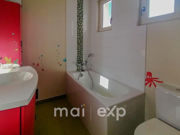 Maison de bourg 5 chambres avec jardin clos