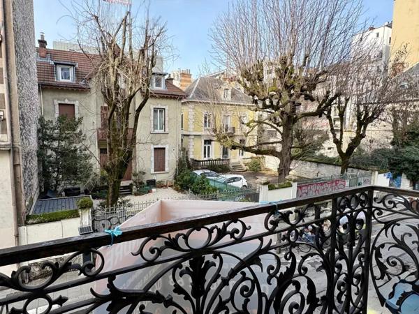 Vente Appartement 3 pièces 79 m2 à Grenoble