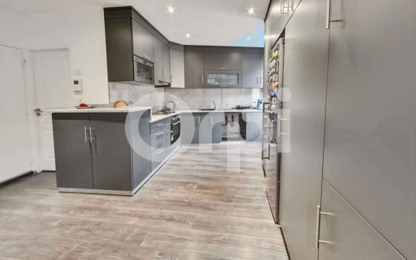 Maison à vendre    8 pièces •  Dammartin-en-Goële