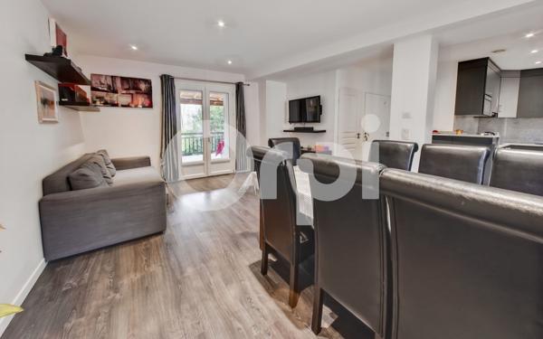 Maison à vendre    8 pièces •  Dammartin-en-Goële