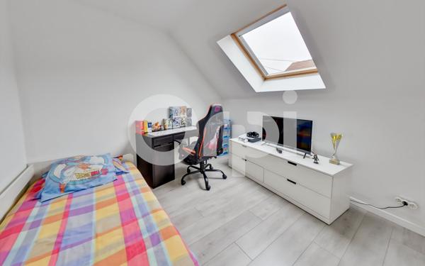 Maison à vendre    8 pièces •  Dammartin-en-Goële