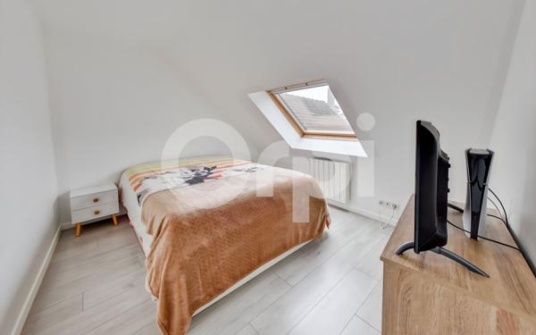 Maison à vendre    8 pièces •  Dammartin-en-Goële