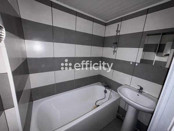 Immeuble 6 pièces - 140 m²