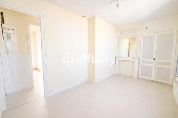 Immeuble 6 pièces - 140 m²