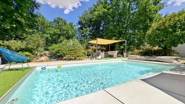Maison de plain-pied 6 pièces + garage avec piscine à vendre à Charmeil, proche Vichy – 142 m² hab - (03)