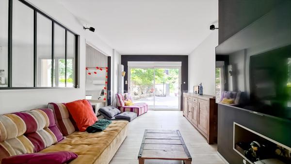 Maison de plain-pied 6 pièces + garage avec piscine à vendre à Charmeil, proche Vichy – 142 m² hab - (03)