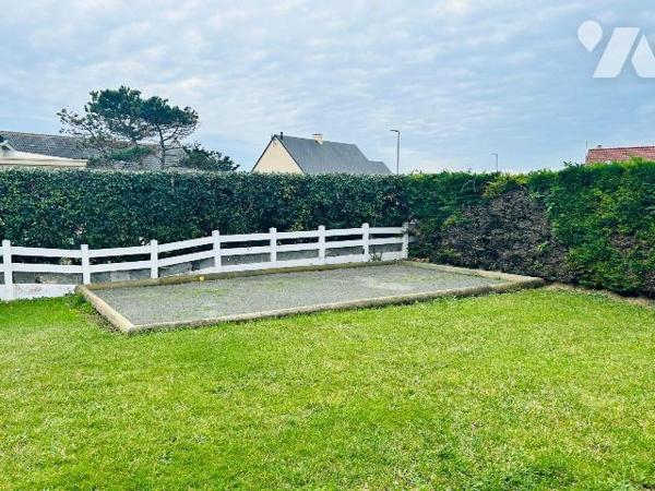 Aucun travaux à prévoir pour ce bien à quelques mètres d'une grande plage de sable fin....

C...