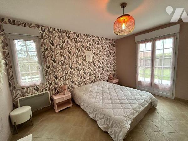 Aucun travaux à prévoir pour ce bien à quelques mètres d'une grande plage de sable fin....

C...