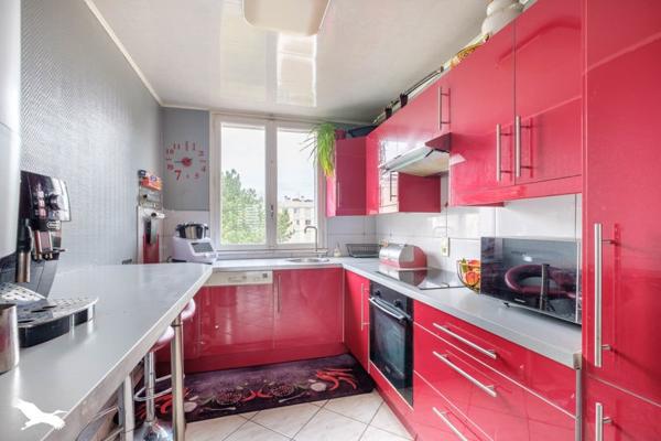 Appartement à vendre |  Bron |  4 pièces | 72 m²