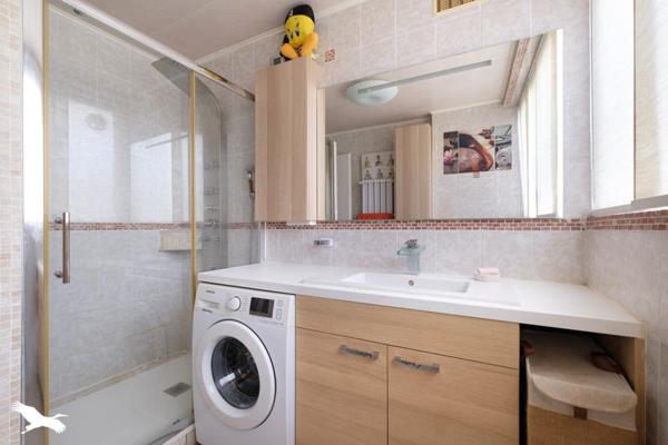 Appartement à vendre |  Bron |  4 pièces | 72 m²