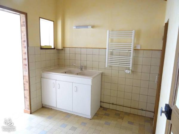 MOULINS-LA-MARCHE - centre bourg -  79 m² -  HABITABLE DE SUITE - 3 chambres