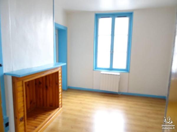 MOULINS-LA-MARCHE - centre bourg -  79 m² -  HABITABLE DE SUITE - 3 chambres