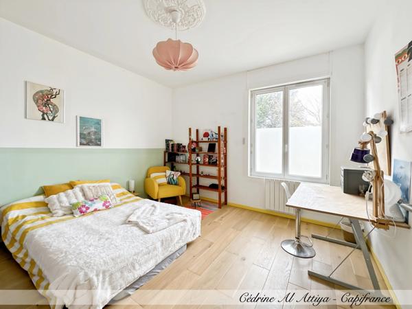 Maison à vendre à La Rochelle, 135m2 de plain-pied, avec jardin, garage et cave.