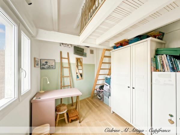 Maison à vendre à La Rochelle, 135m2 de plain-pied, avec jardin, garage et cave.