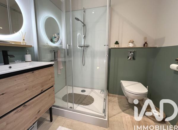 Maison à vendre 9 pièces 218 m² Valence-en-Poitou