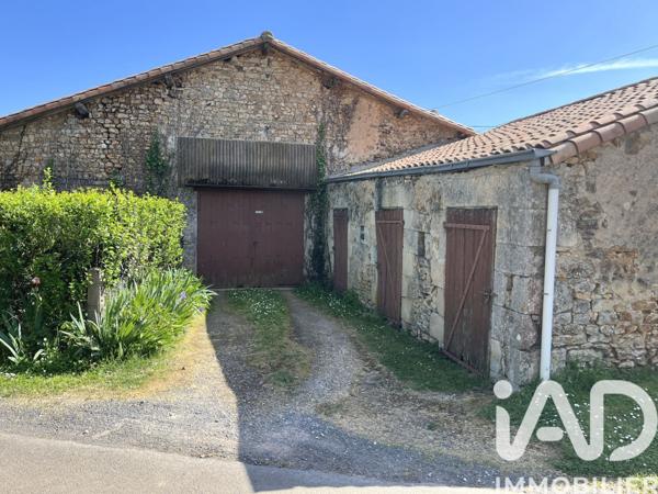 Maison à vendre 9 pièces 218 m² Valence-en-Poitou