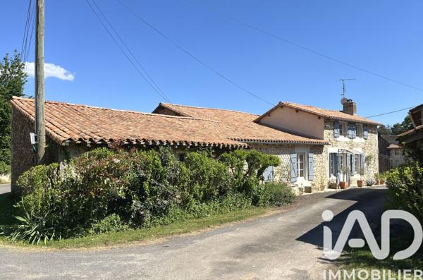 Maison à vendre 9 pièces 218 m² Valence-en-Poitou