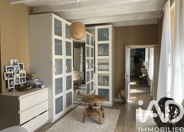 Maison à vendre 9 pièces 218 m² Valence-en-Poitou