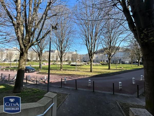 Appartement à louer 1 pièce 33.3m²