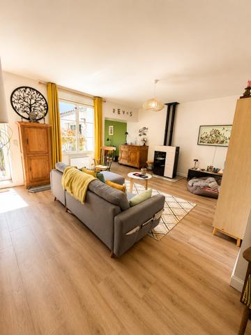 Maison
         6 pièces
        - 133 m² 361 000 € *