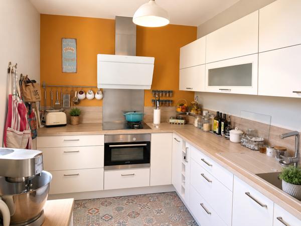 Maison
         6 pièces
        - 133 m² 361 000 € *
