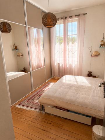 Maison
         6 pièces
        - 133 m² 361 000 € *