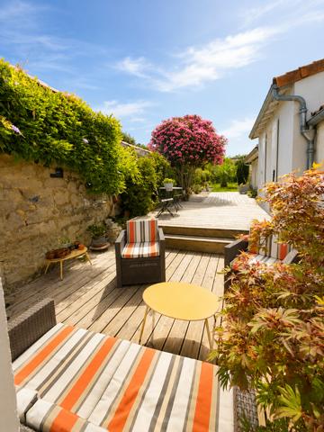 Maison
         6 pièces
        - 133 m² 361 000 € *