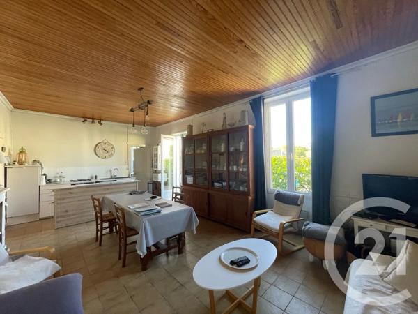 Maison à vendre  3 pièces - 72,06 m 2   ST PIERRE D OLERON  - 17