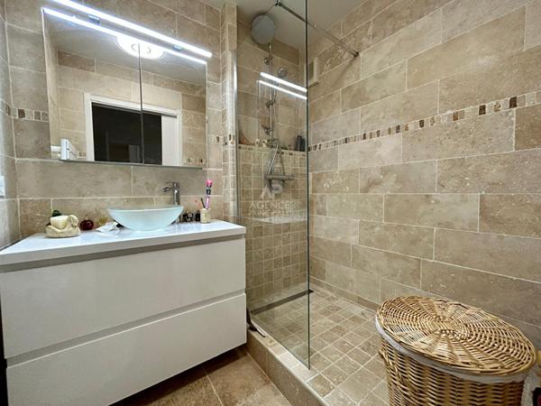 Appartement Poissy 3 pièces 68 m2 €339 000 ** - Référence 8835