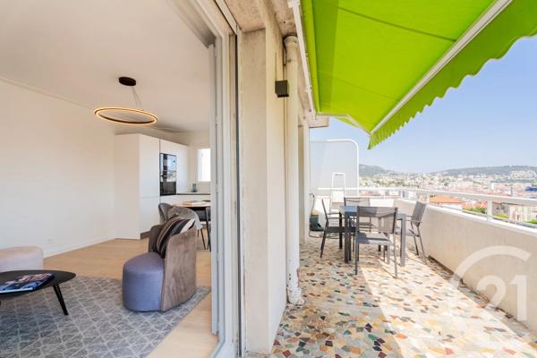 Appartement F4 à vendre  4 pièces - 77 m 2   NICE  - 06