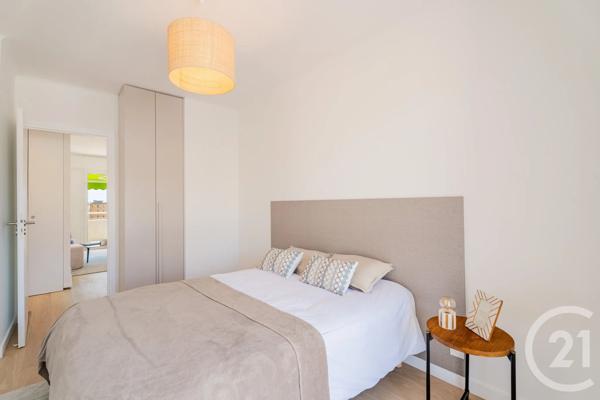 Appartement F4 à vendre  4 pièces - 77 m 2   NICE  - 06