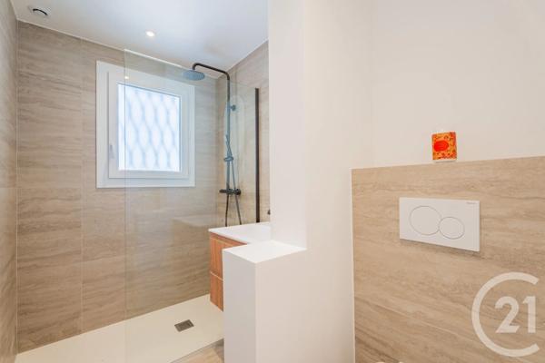 Appartement F4 à vendre  4 pièces - 77 m 2   NICE  - 06