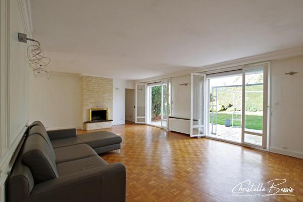 Maison familiale de plain-pied - Quartier pavillonnaire